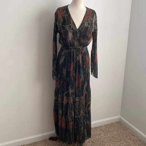 BA&SH Hendrix Metallic Plisse’ Floral Maxi Dress Size 6 - Picture 2 of 16